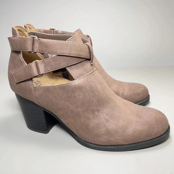 SOUL NATURALIZER | TAN TOBI STRAPY BOOTIE - Picture 13 of 15